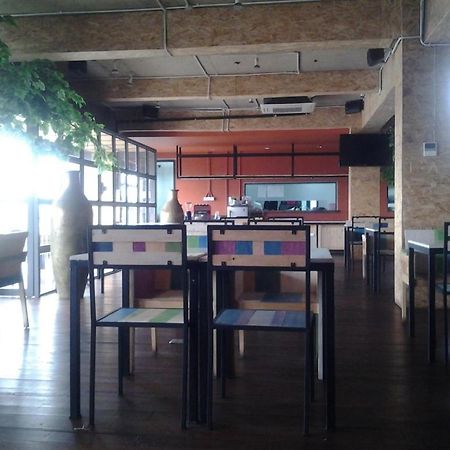 Chara Hotel Bandung Esterno foto
