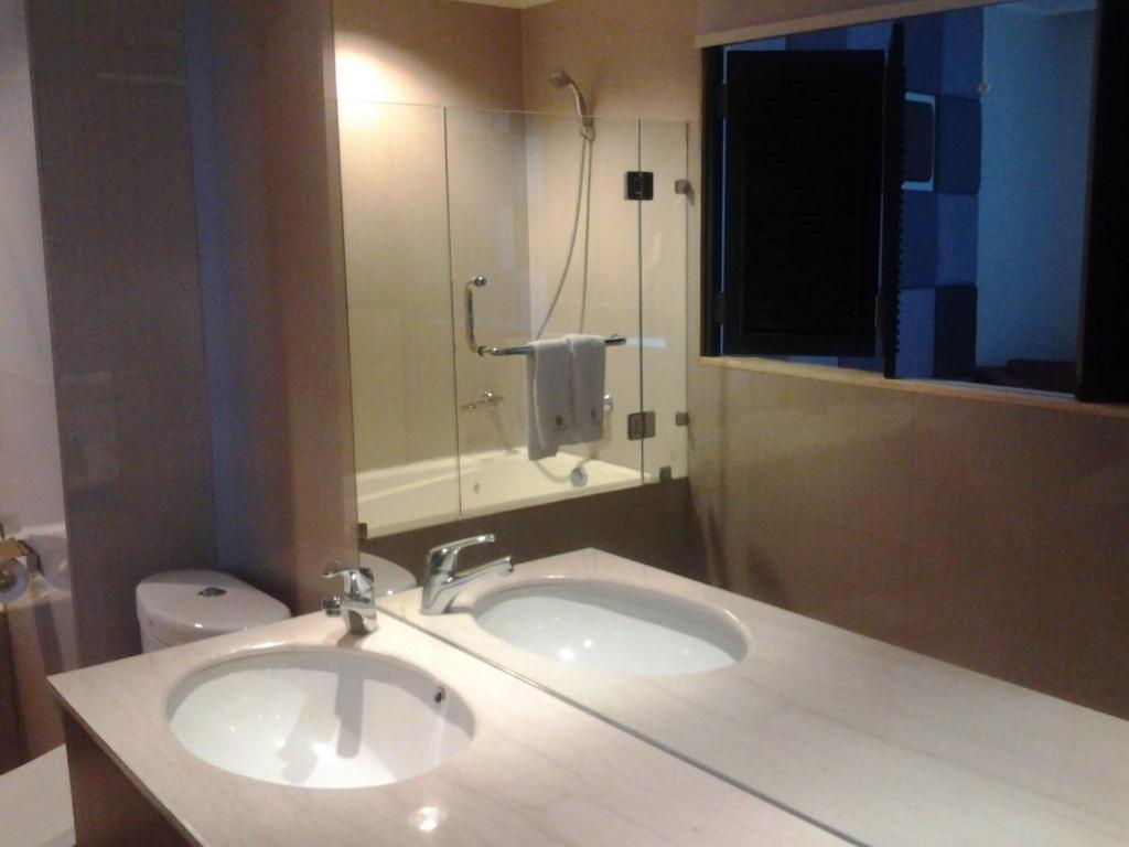 Chara Hotel Bandung Esterno foto